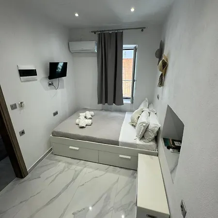 Ready Skiathos Chora